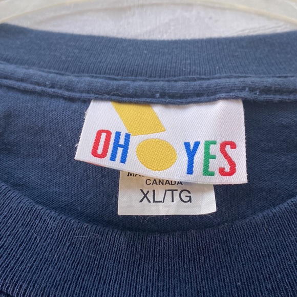 Unisex Canada Graphic Tee Size XL - Picture 3 of 5